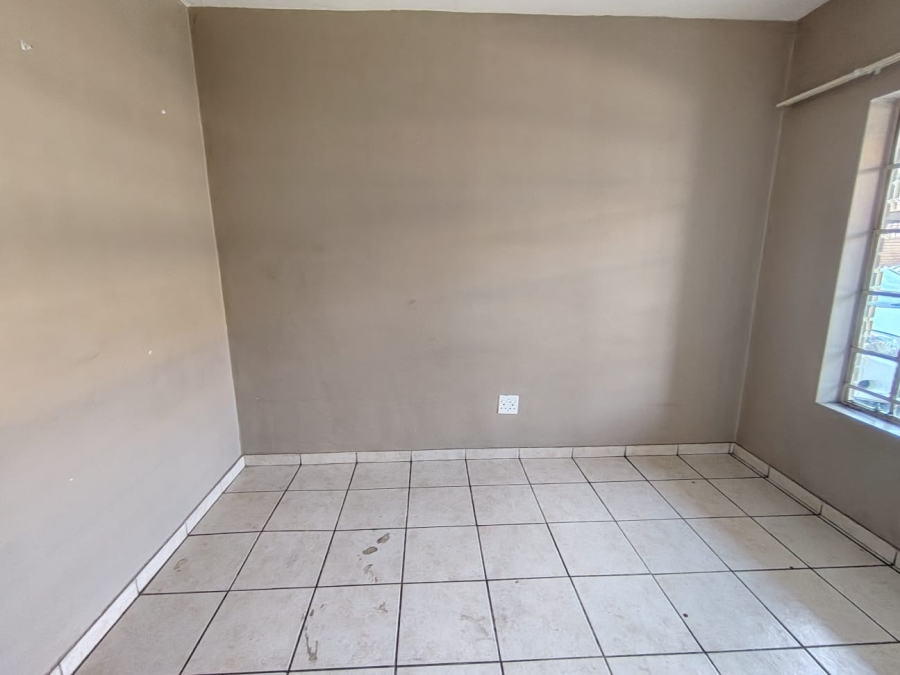 2 Bedroom Property for Sale in Oos Einde North West